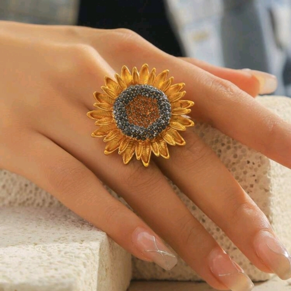 Artisan Gold and Silver Rhinestone Sunflower Ring